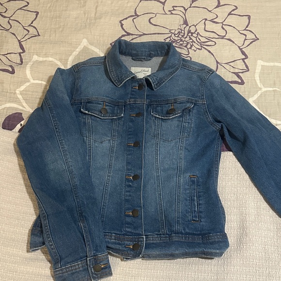 Universal Thread Jean Jacket - Picture 1 of 2